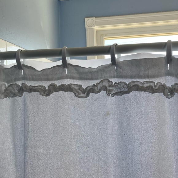 🚿Shower curtain cotton with frills white 61” length 65” width. - Picture 3 of 6